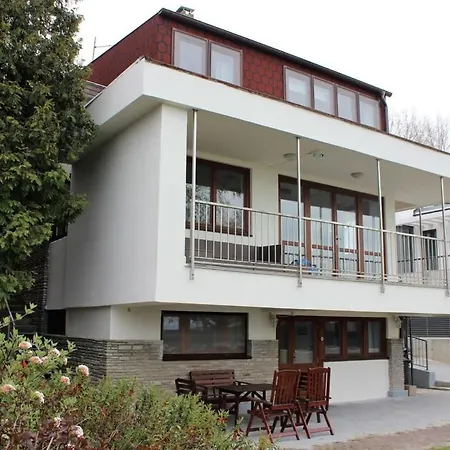 Σπίτι διακοπών Toparti Villa, Koezvetlen Vizkapcsolattal