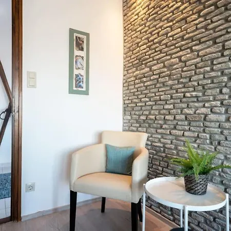 Feriehus Toparti Villa, Koezvetlen Vizkapcsolattal Siófok